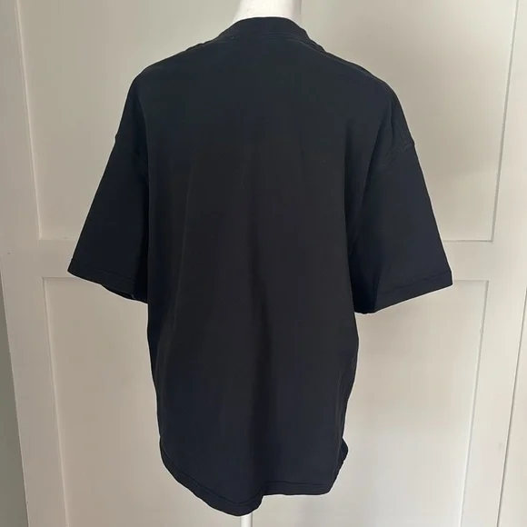 lululemon athletica Women's Black Short Sleeve Tee - Picture 3 of 3